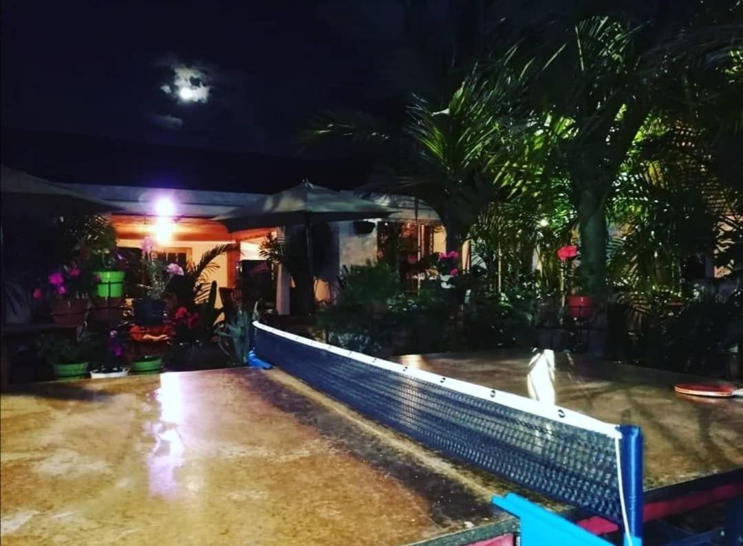 Hostal Hilltop Σαλέντο Εξωτερικό φωτογραφία