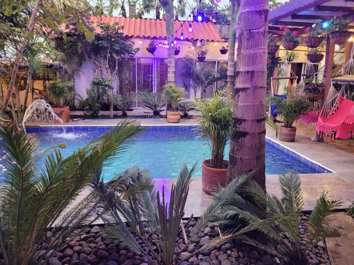 Hostal Hilltop Σαλέντο Εξωτερικό φωτογραφία