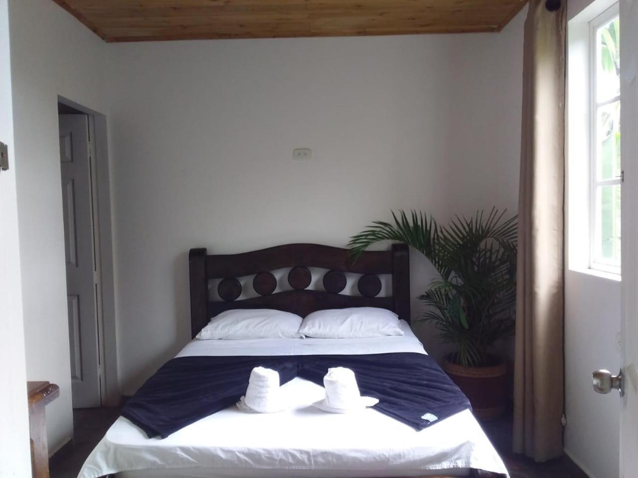 Hostal Hilltop Σαλέντο Εξωτερικό φωτογραφία